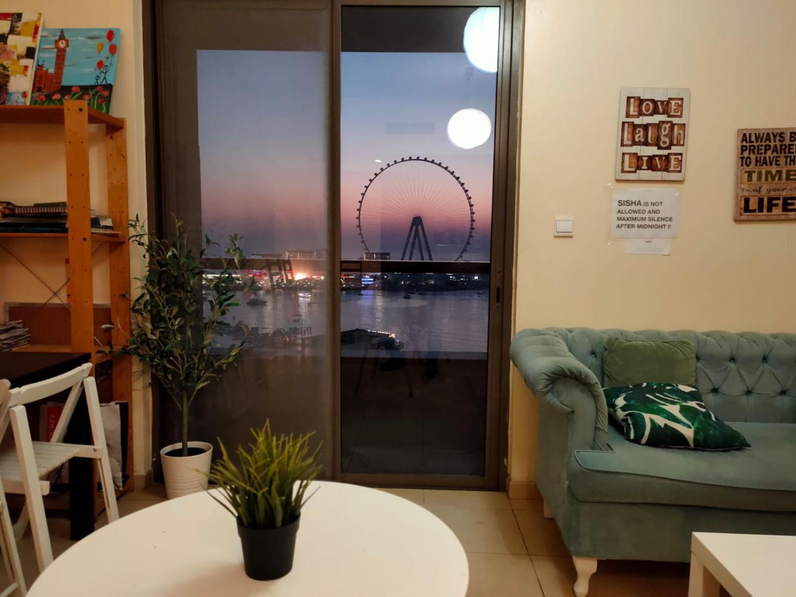 Bohemian Backpackers Ostello Dubai Esterno foto