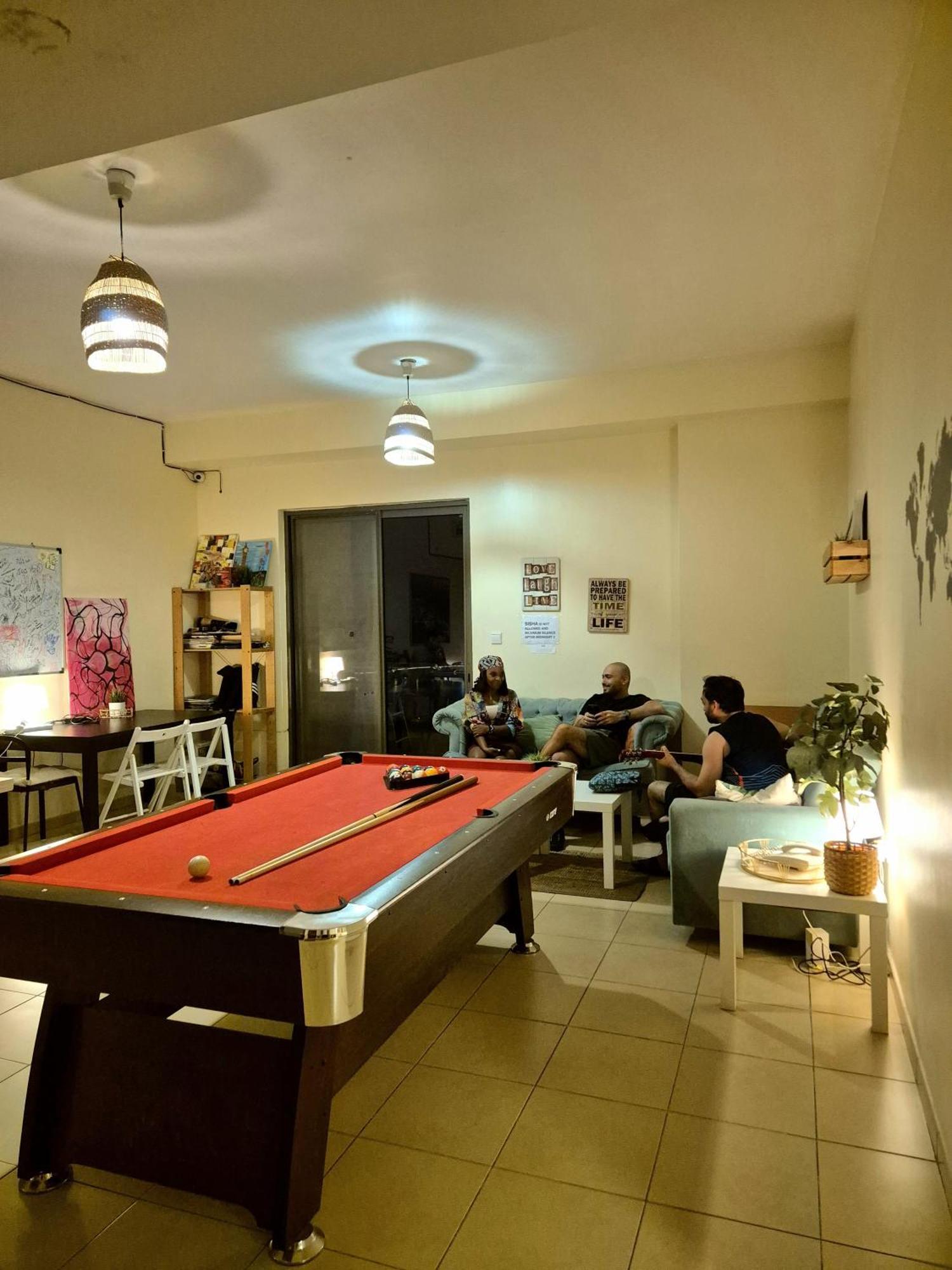 Bohemian Backpackers Ostello Dubai Esterno foto