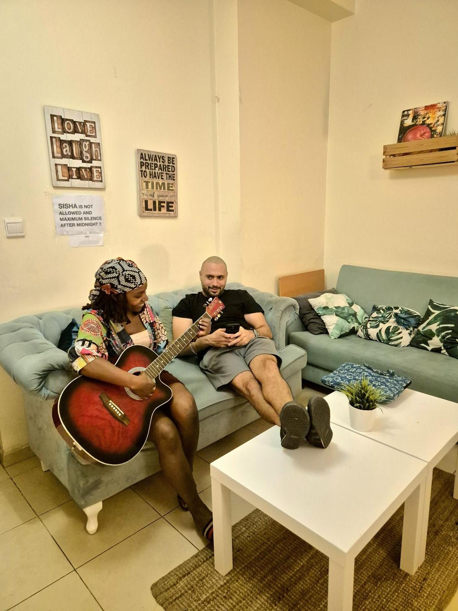 Bohemian Backpackers Ostello Dubai Esterno foto